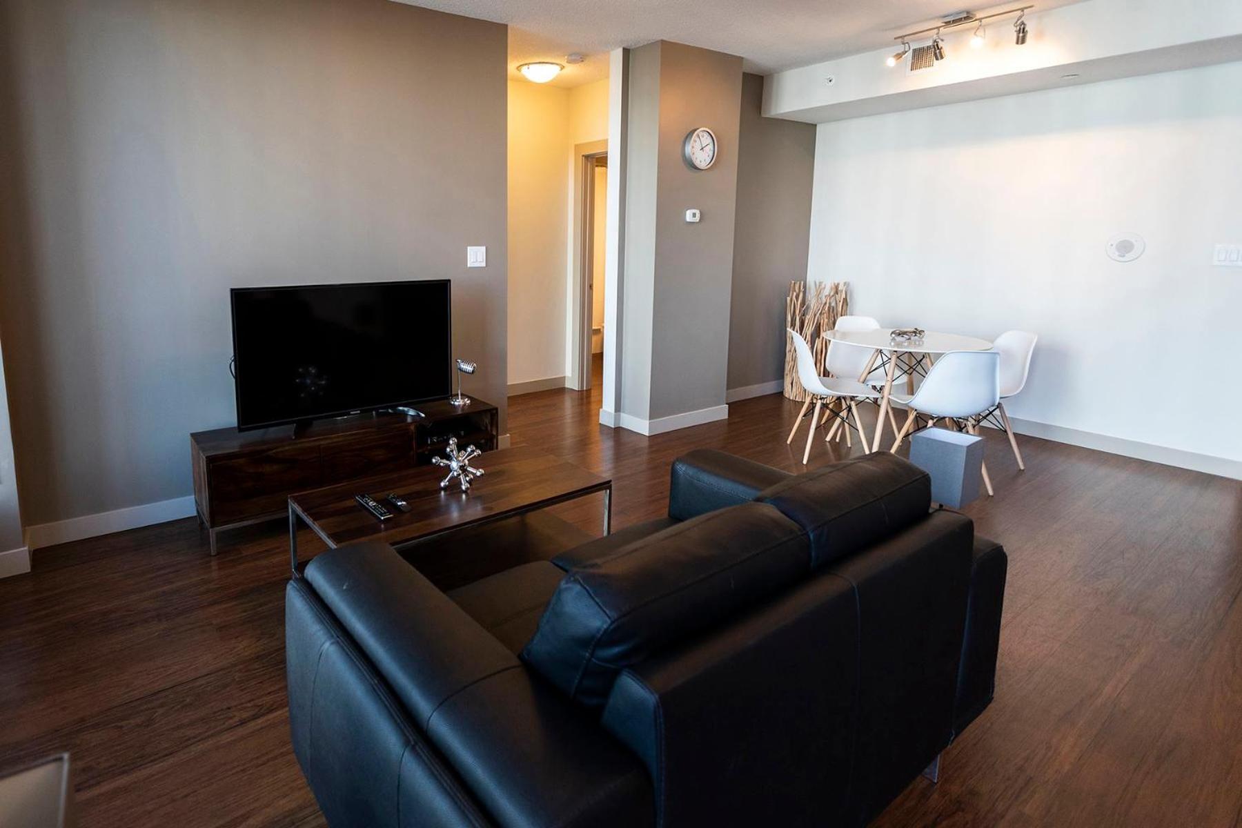 Mayfair Luxe Suites Premium By Corporate Stays Edmonton Exteriér fotografie