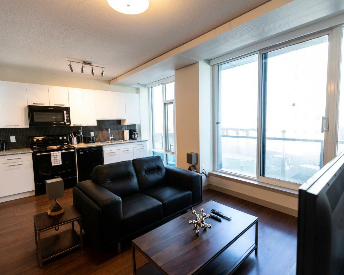 Mayfair Luxe Suites Premium By Corporate Stays Edmonton Exteriér fotografie