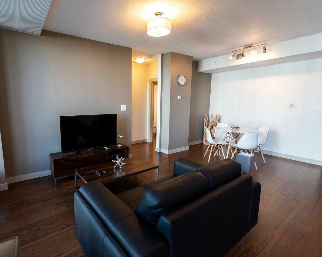 Mayfair Luxe Suites Premium By Corporate Stays Edmonton Exteriér fotografie