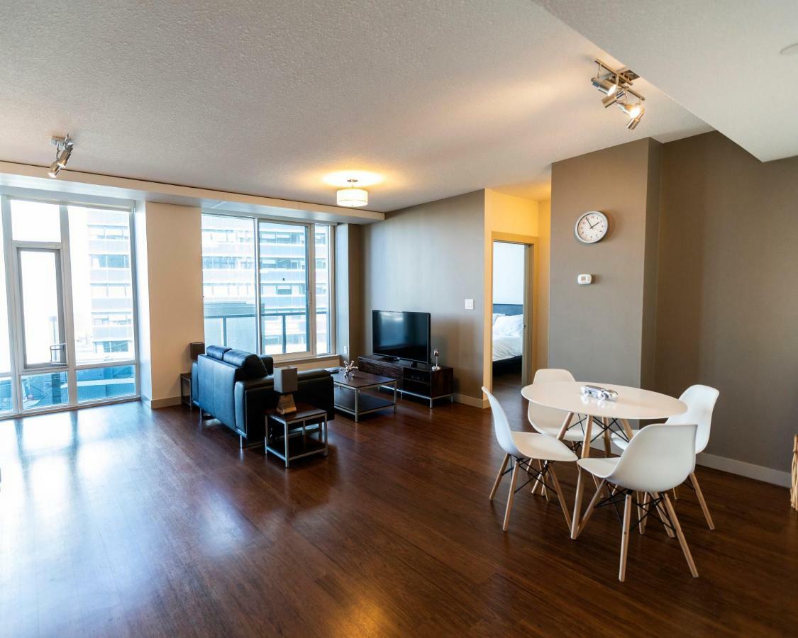 Mayfair Luxe Suites Premium By Corporate Stays Edmonton Exteriér fotografie