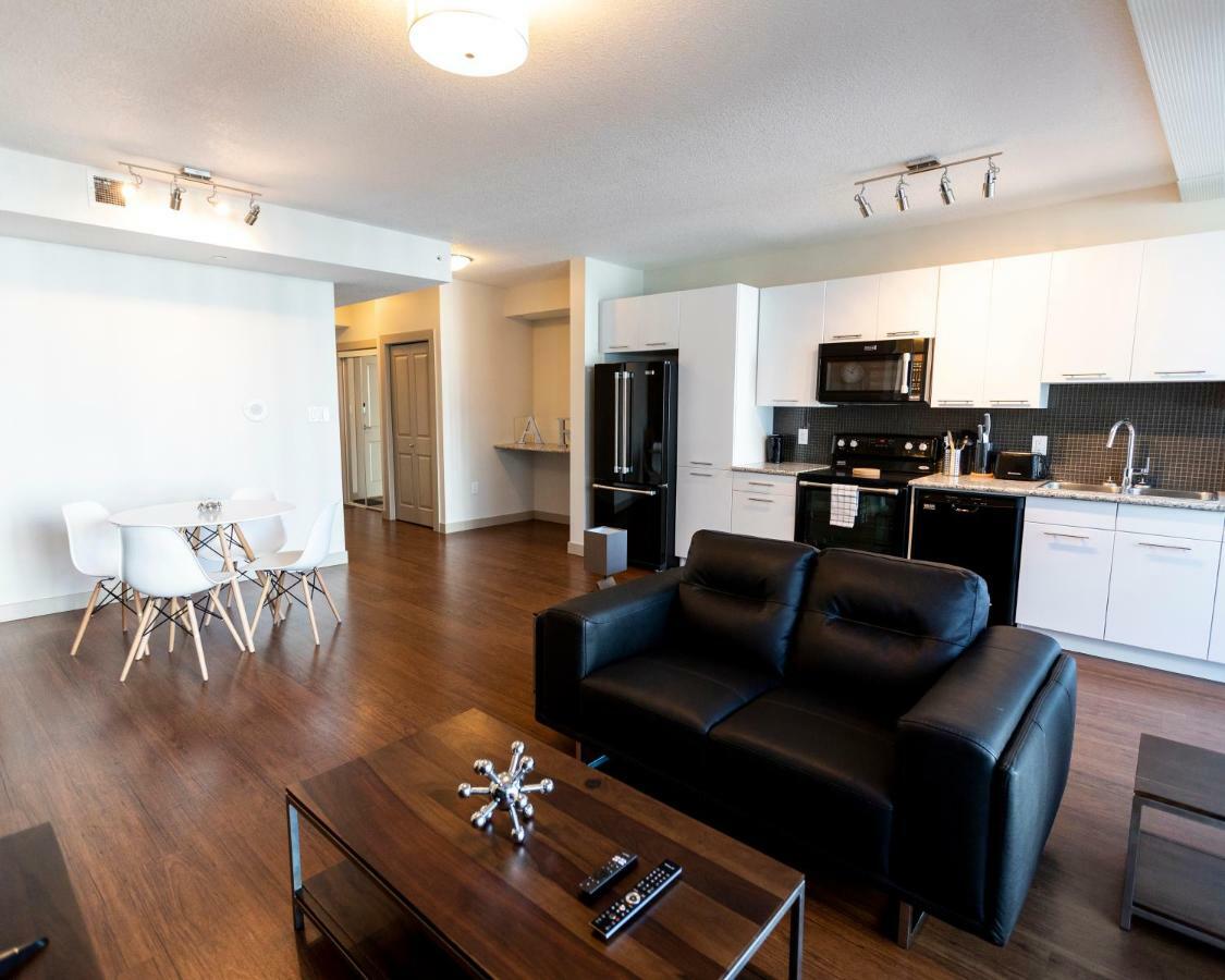 Mayfair Luxe Suites Premium By Corporate Stays Edmonton Exteriér fotografie
